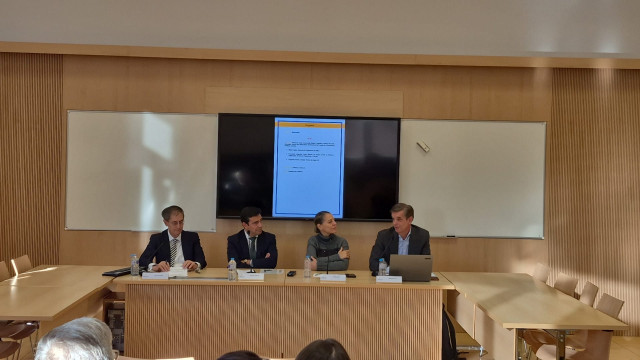 Jornada en el ICADE sobre El marco jurídico de la red eléctrica ante la transición energética