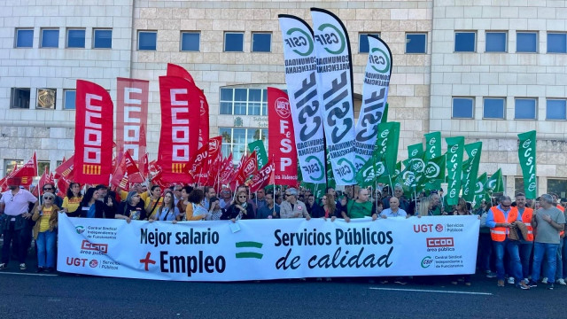 Concentración de CCOO, UGT y CSIF frente al Ministerio de Función Pública el pasado 30 de octubre