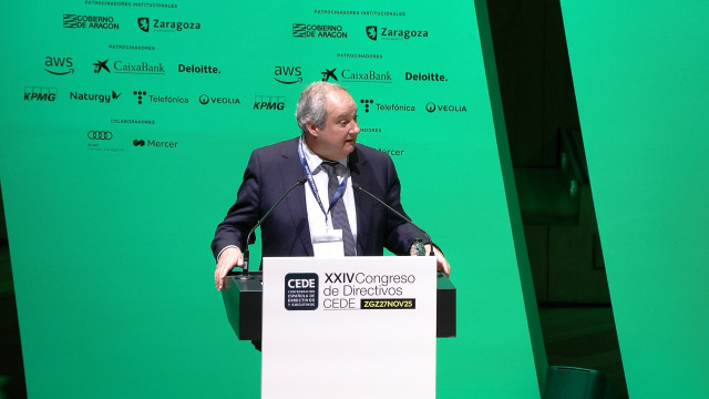 El ministro de Industria y Turismo, Jordi Hereu, en su intervención en el Congreso de la Confederación Española de Directivos y Ejecutivos (CEDE).