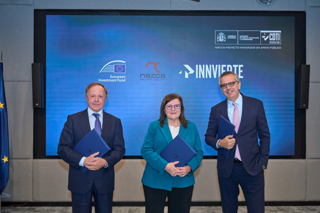 Carlos Carbó, presidente de Nazca; Teresa Riesgo, secretaria general de Innovación y presidenta de Innvierte; y Marco Marrone, Chief Investment Officer del FEI.