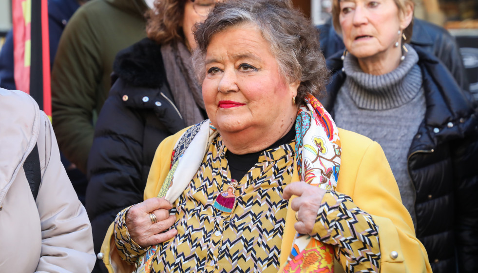 Archivo - Cristina Almeida, abogada y política, galardonada con el XXXI Premio Pasionaria concedido por IU Xixón.