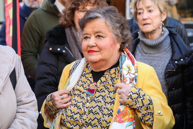 Archivo - Cristina Almeida, abogada y política, galardonada con el XXXI Premio Pasionaria concedido por IU Xixón.