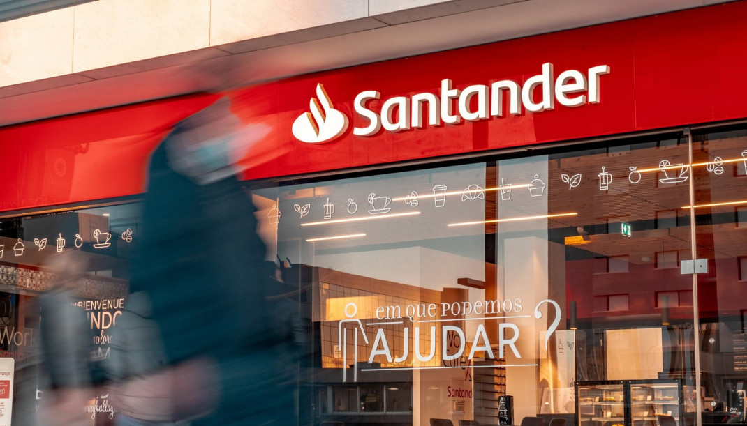 Archivo - Logo de Banco Santander.