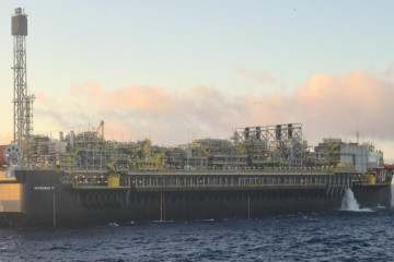 Archivo - Un buque de Petrobras.