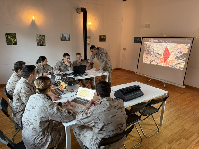 La princesa Leonor participa junto a sus compañeros de la Academia General del Aire y del Espacio (AGA) a una actividad de tres días en la que ha puesto en prácticas técnicas de supervivencia, evasión y extracción en escenarios hostiles.