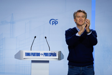 El presidente del Partido Popular, Alberto Núñez Feijóo, durante la segunda jornada del II Foro de las Grandes Ciudades del PP, en Fórum Evolución, a 29 de noviembre de 2025, en Burgos