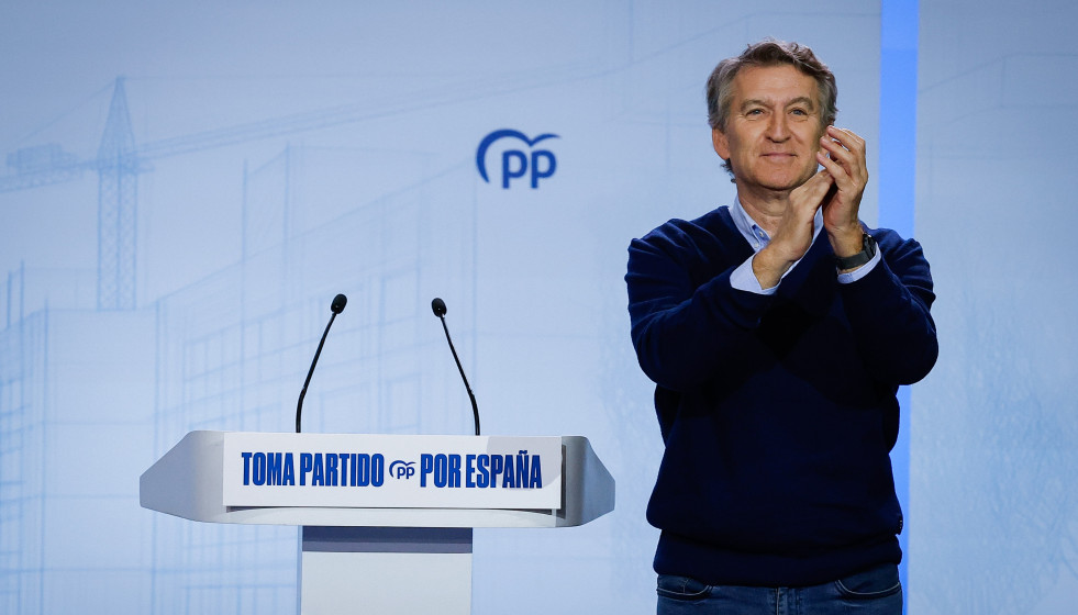 El presidente del Partido Popular, Alberto Núñez Feijóo, durante la segunda jornada del II Foro de las Grandes Ciudades del PP, en Fórum Evolución, a 29 de noviembre de 2025, en Burgos