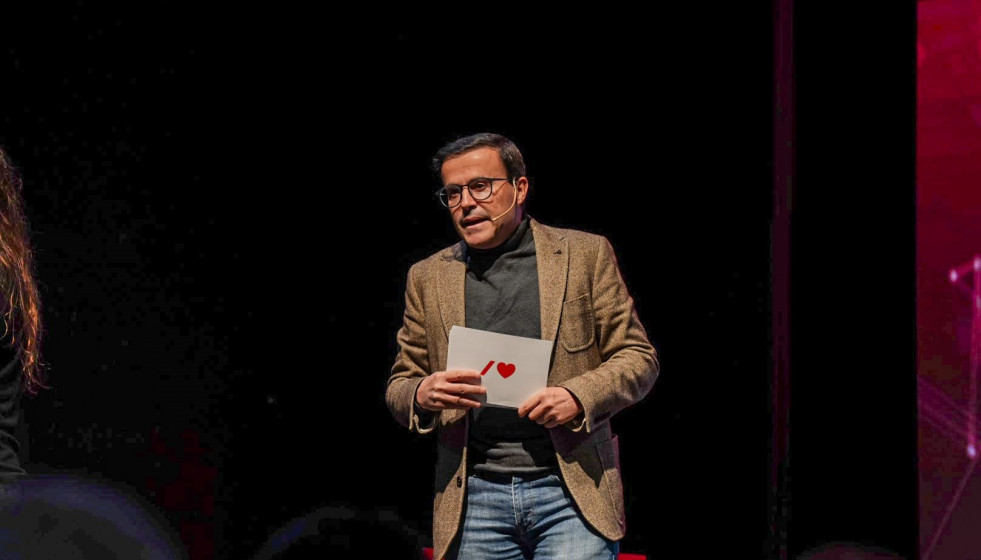 El candidato del PSOE a la Presidencia de la Junta de Extremadura, Miguel Ángel Gallardo, presenta el programa para las elecciones autonómicas