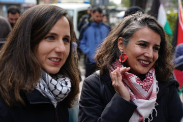 La secretaria general de Podemos, Ione Belarra, junto a la candidata de Unidas por Extremadura a la Presidencia de la Junta, Irene de Miguel, participan en Cáceres en la manifestación 'Extremadura c