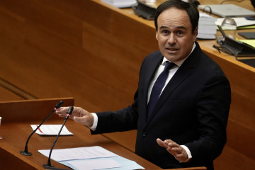El síndic del grupo popular en las Corts Valencianes y secretario general del PP de la Comunitat Valenciana, Juanfran Pérez Llorca, durante el debate de investidura del nuevo president de la General