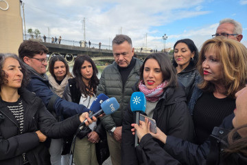 La secretaria política de Podemos y eurodiputada, Irene Montero, este domingo en declaraciones en Sevilla donde ha asistido a una concentración de la Plataforma 4D.