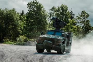 Archivo - Un sistema de defensa antiaérea móvil (MSHORAD) de Saab