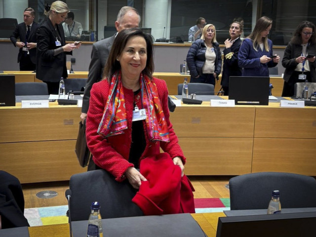 La ministra de Defensa de España, Margarita Robles, en el marco de la reunión con sus homólogos europeos en Bruselas.