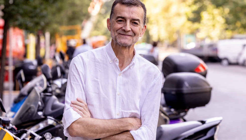 Archivo - El coordinador federal de IU, Antonio Maíllo, posa para Europa Press, a 7 de agosto de 2025, en Madrid (España).