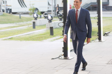 Archivo - El presidente del Gobierno y candidato a la reelección por el PSOE, Pedro Sánchez, a su llegada al debate electoral organizado por RTVE bajo el título ‘23J el debate final’, en el Est