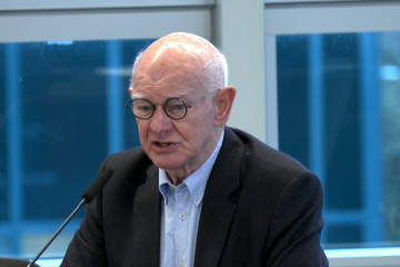 Archivo - El presidente de Qivalis, Howard Davies.