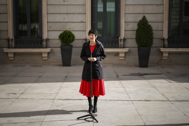 La ministra de Inclusión, Seguridad Social y Migraciones, Elma Saiz, durante una rueda de prensa para valorar los datos de afiliación a la Seguridad Social, a 2 de diciembre de 2025, en Madrid (España).