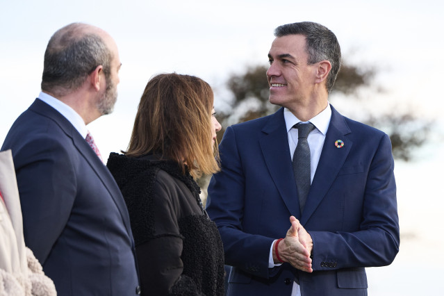 Archivo - (I-D) El presidente del Senado, Pedro Rollán, la presidenta del Congreso, Francina Armengol, y el presidente del Gobierno, Pedro Sánchez, a su llegada a la XXVII Conferencia de Presidentes, en el Palacio de la Magdalena, a 13 de diciembre de 202