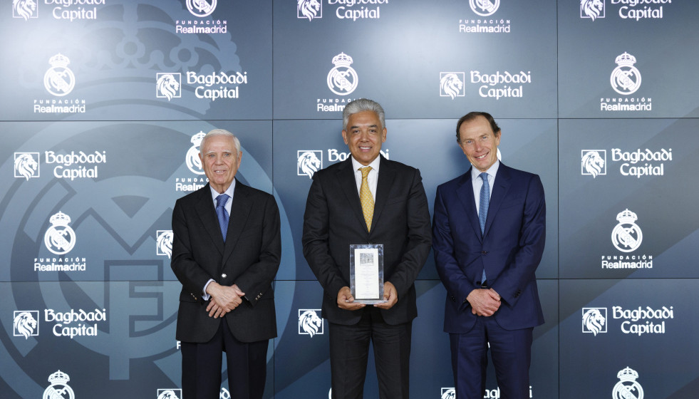 Enrique Sánchez, vicepresidente ejecutivo de la Fundación Real Madrid; Baihas Baghdadi, fundador y  presidente ejecutivo de Baghdadi Capital y Emilio Butragueño, director de Relaciones Instituciona