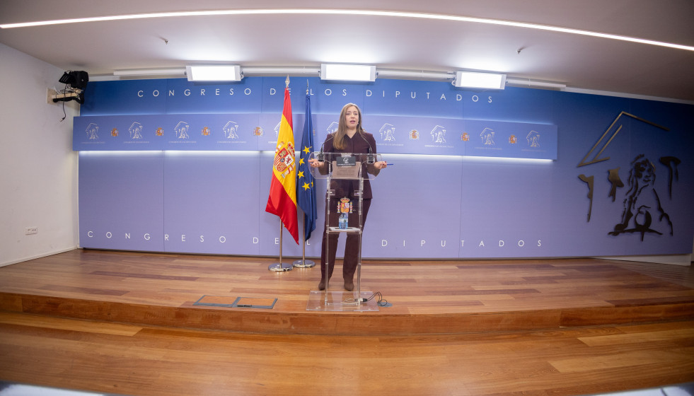 La portavoz del PP en el Congreso, Ester Muñoz, durante una rueda de prensa en el Congreso
