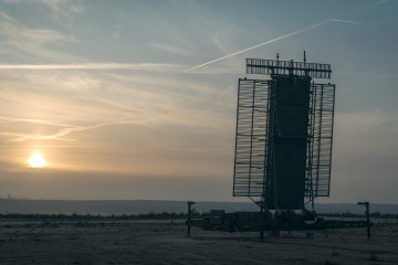 Archivo - Un radar de Indra