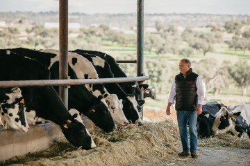 Archivo - Ganadero de COVAP.