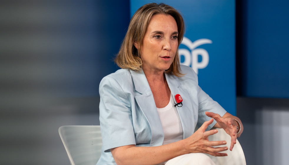 Archivo - La vicesecretaria de Regeneración Institucional del PP, Cuca Gamarra, durante una entrevista para Europa Press, a 23 de julio de 2025, en Madrid (España).