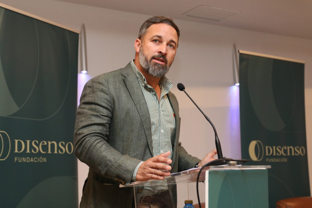 Archivo - El presidente de Vox, Santiago Abascal, participa en la jornada organizada por la Fundación Disenso