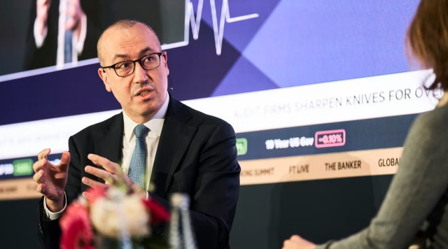 El consejero delegado de BBVA, Onur Genç, en el Foro Global de Banca organizado por el 'Financial Times', a 4 de diciembre de 2025 en Londres (Reino Unido).