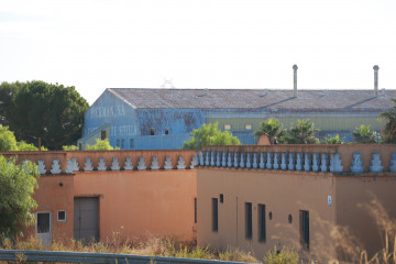 Archivo - Imágenes actuales de la fábrica de cerámicas de La Cartuja Pickman.