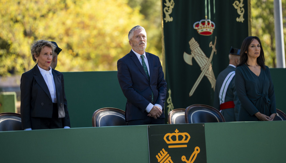 Archivo - La secretaria de Estado de Seguridad, Aina Calvo, el ministro del Interior, Fernando Grande-Marlaska y la directora general de la Guardia Civil, Mercedes González, durante el acto central d
