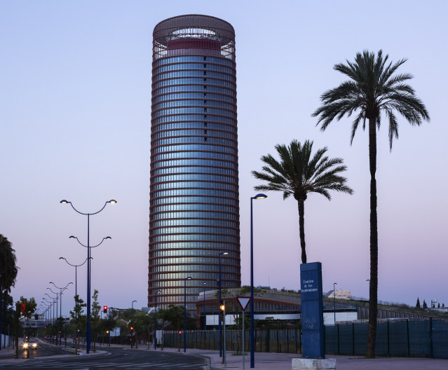 Archivo - Imagen del complejo de ocio y comercial Torre Sevilla.