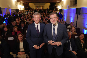 Rajoy y Rueda, ante el público presente en la presentación de su libro.