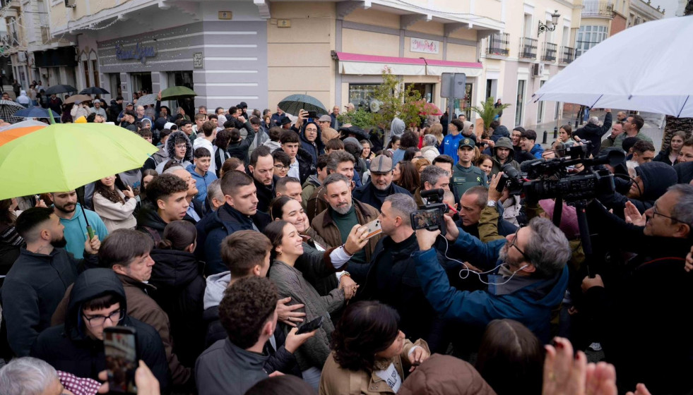 El presidente de Vox, Santiago Abascal, durante una visita a Montijo