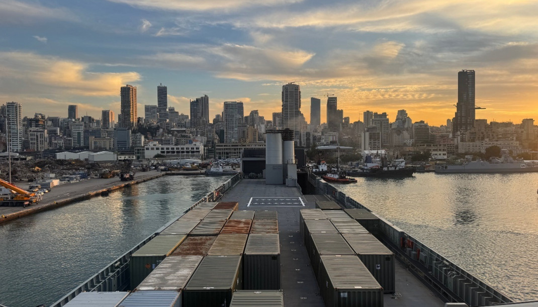 'El Camino Español´ Entrando En El Puerto De Beirut