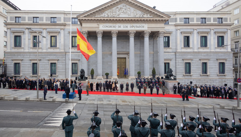 Acto de izado solemne de la Bandera Nacional con motivo del Día de la Constitución, en el Congreso de los Diputados, a 6 de diciembre de 2025, en Madrid (España).