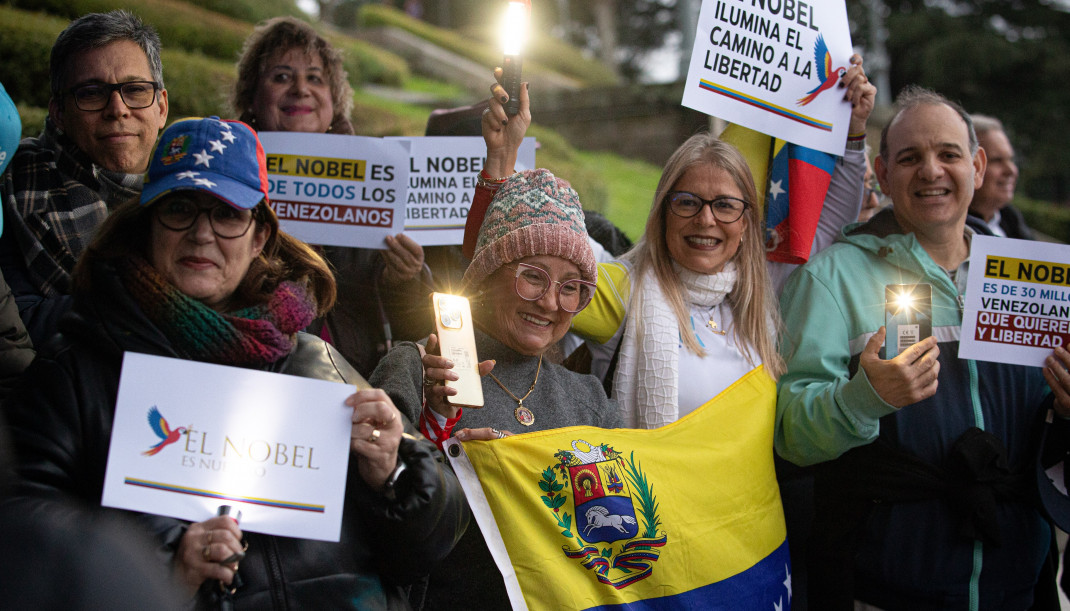 Marcha mundial en apoyo a Venezuela, a 6 de diciembre de 2025, en Vigo, Pontevedra, Galicia (España).