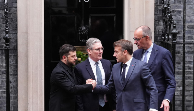 EuropaPress 7157143 08 december 2025 united kingdom london l r ukrainian president volodymyr