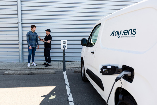 Una furgoneta 100% eléctrica de Ayvens