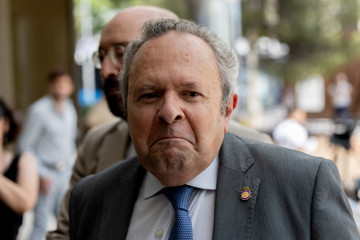 Archivo - El exvicerrector de Planificación, Coordinación y Relaciones Institucionales de la Universidad Complutense de Madrid (UCM),Juan Carlos Doadrio, a su llegada a los juzgados de Plaza Castill