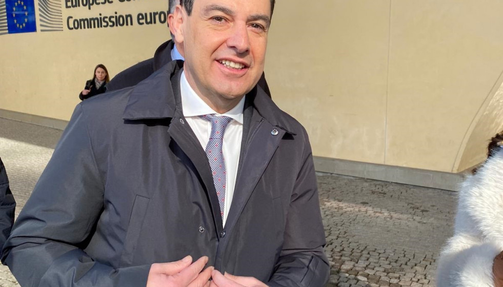 Archivo - Juanma Moreno,durante un viaje a Bruselas (Fotografía de Archivo)