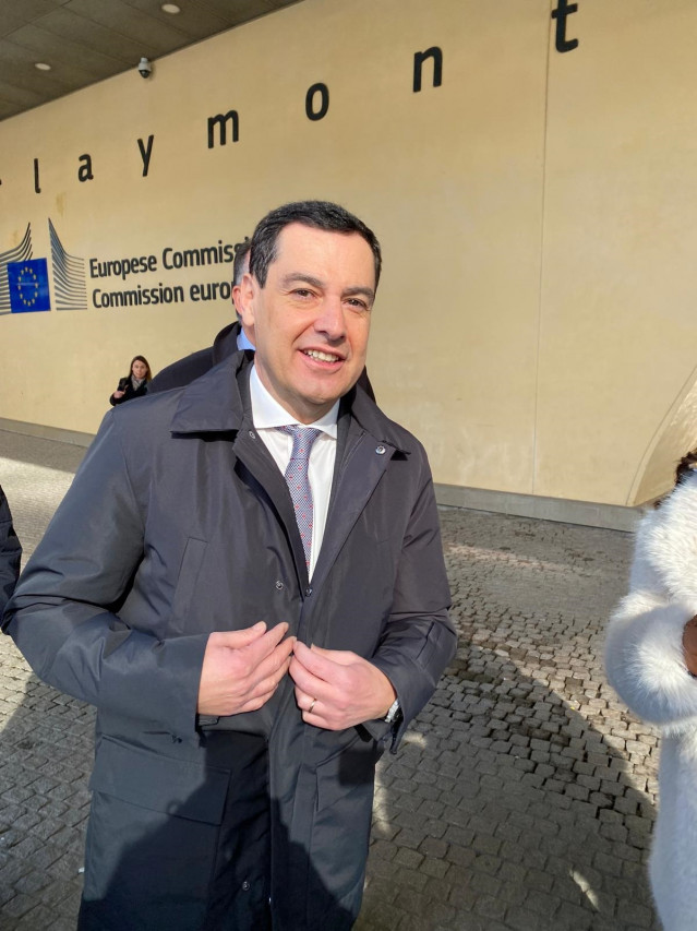 Archivo - Juanma Moreno,durante un viaje a Bruselas (Fotografía de Archivo)