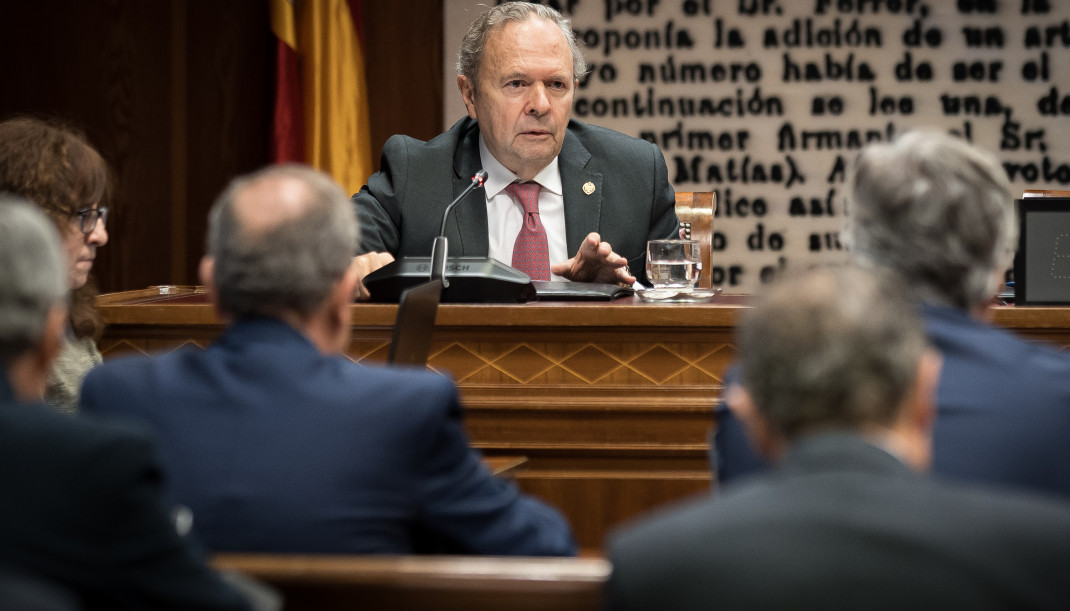 El exvicerrector de Relaciones Institucionales de la Universidad Complutense de Madrid (UCM), Juan Carlos Doadrio Villarejo, comparece ante la Comisión de Investigación del ‘caso Koldo’, en el S