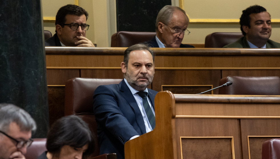 Archivo - El diputado del Grupo Mixto y exministro de Transportes José Luis Ábalos durante una sesión plenaria, en el Congreso