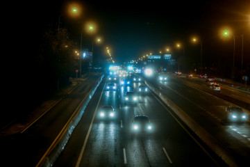 Archivo - Tráfico en la carretera A-6, a 8 de diciembre de 2021, en Madrid, (España). La Operación Retorno de este Puente de la Constitución ha estado marcada por la mala situación meteorológica