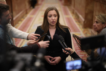 La portavoz del PP en el Congreso, Ester Muñoz, atiende a los medios