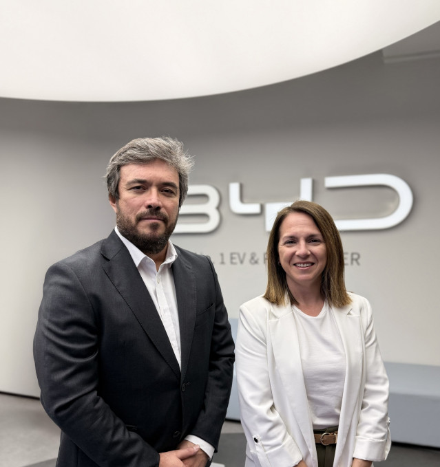 BYD Iberia nombra a Rodrigo Ferreira y Carmen Sánchez Martín como nuevos jefes de venta y producto