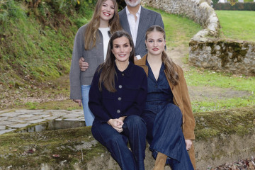 Felicitación navideña de los Reyes, la Princesa Leonor y la Infanta Sofía