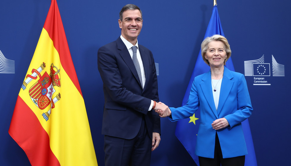 Archivo - El presidente del Gobierno, Pedro Sánchez, mantiene un encuentro con la presidenta de la Comisión Europea, Ursula von der Leyen, en la sede de la Comisión Europea, a 28 de mayo de 2024, e