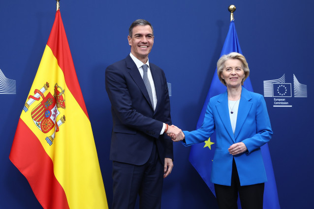 Archivo - El presidente del Gobierno, Pedro Sánchez, mantiene un encuentro con la presidenta de la Comisión Europea, Ursula von der Leyen, en la sede de la Comisión Europea, a 28 de mayo de 2024, en Bruselas (Bélgica).